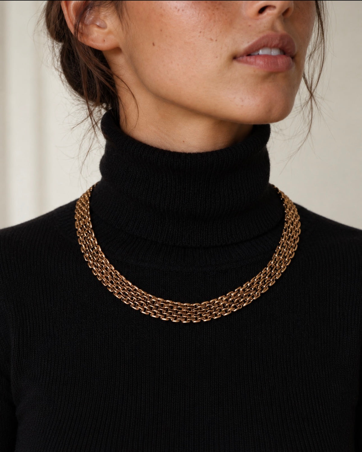 ROMA NECKLACE